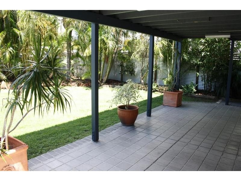 9 Booran Street, Lota QLD 4179