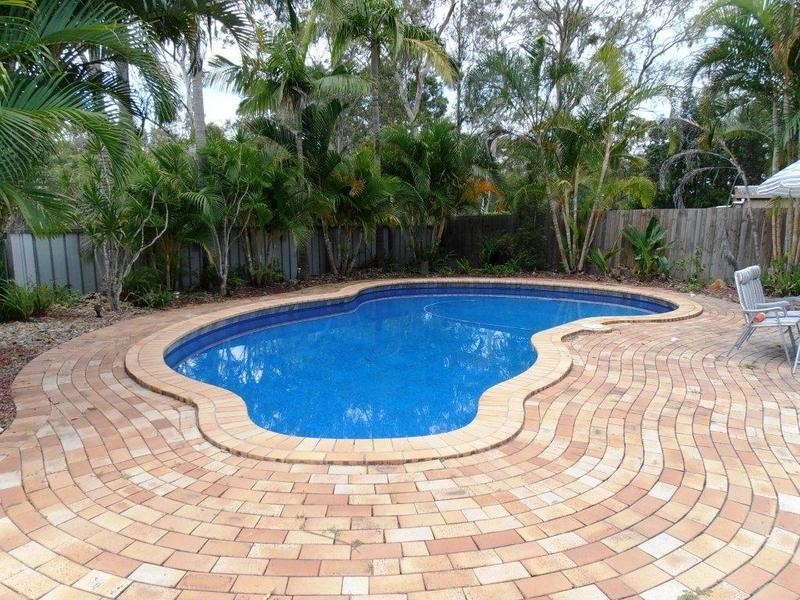 40 Regency Drive, Regents Park QLD 4118