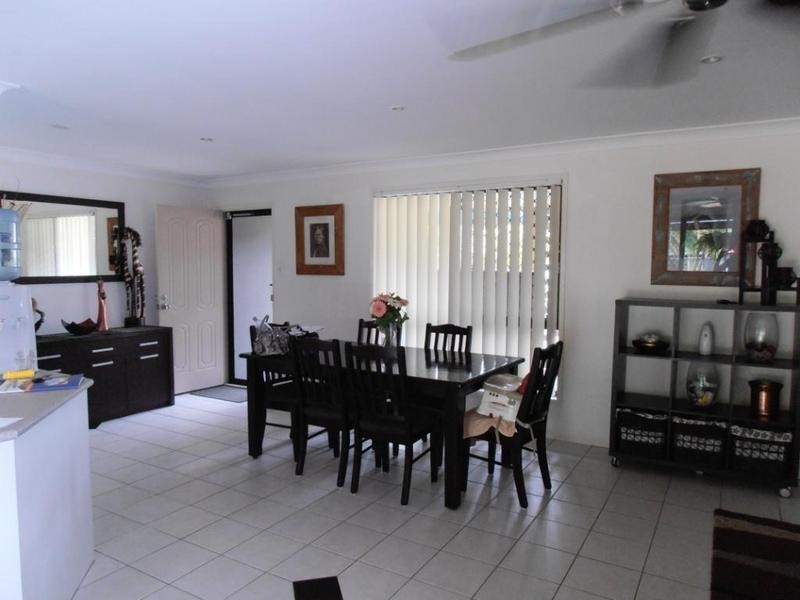 40 Regency Drive, Regents Park QLD 4118
