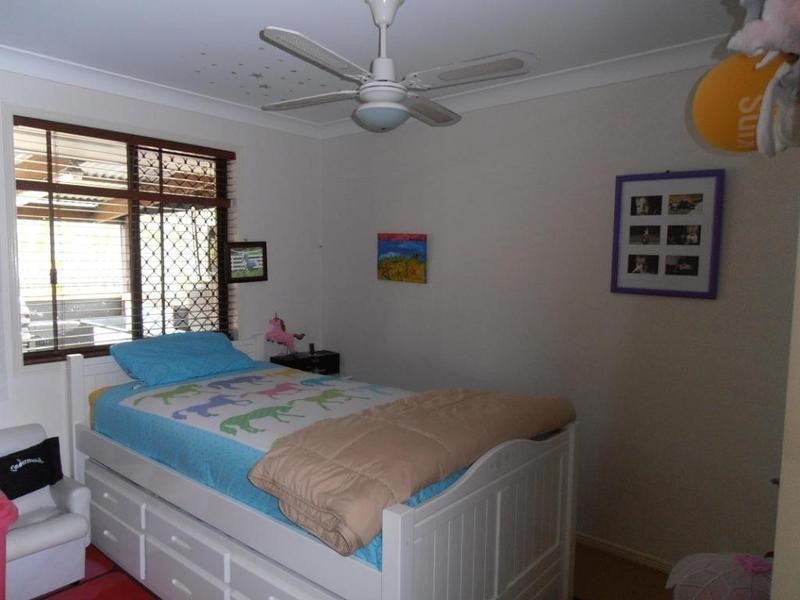 40 Regency Drive, Regents Park QLD 4118