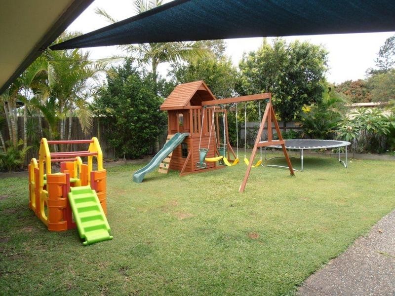 40 Regency Drive, Regents Park QLD 4118