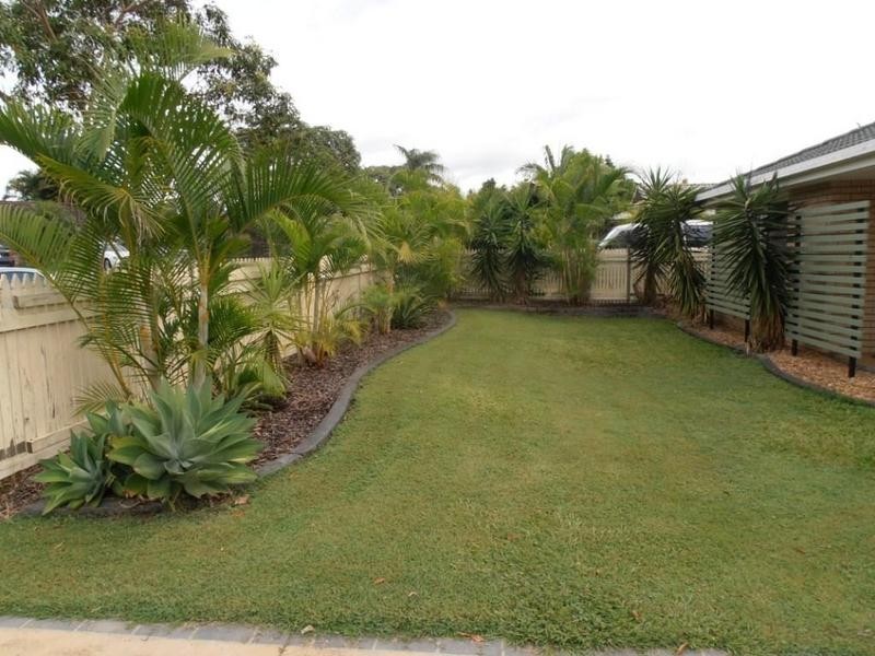 3 Paroo Place, Hillcrest QLD 4118