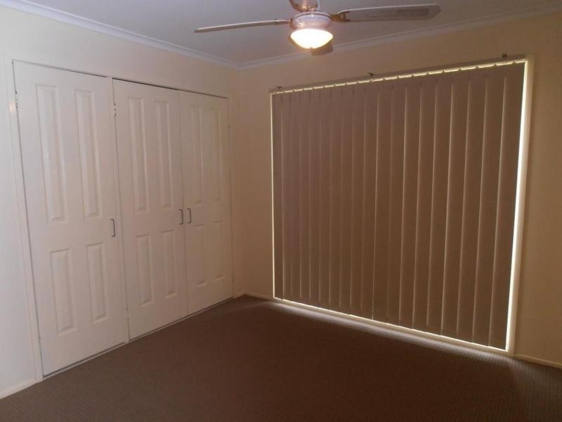 3 Paroo Place, Hillcrest QLD 4118