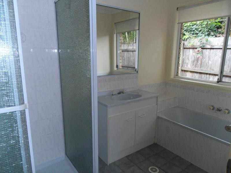 3 Paroo Place, Hillcrest QLD 4118