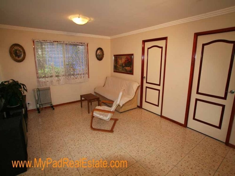 72 Peverell St, Hillcrest QLD 4118