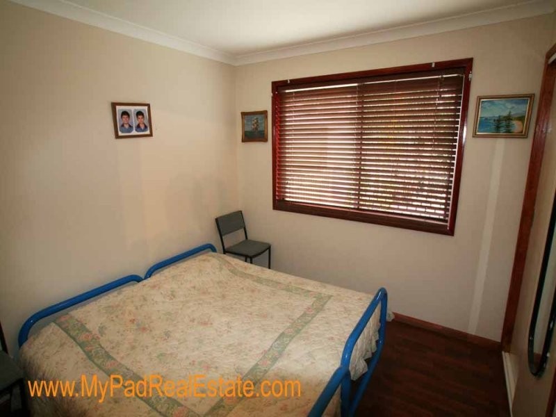 72 Peverell St, Hillcrest QLD 4118