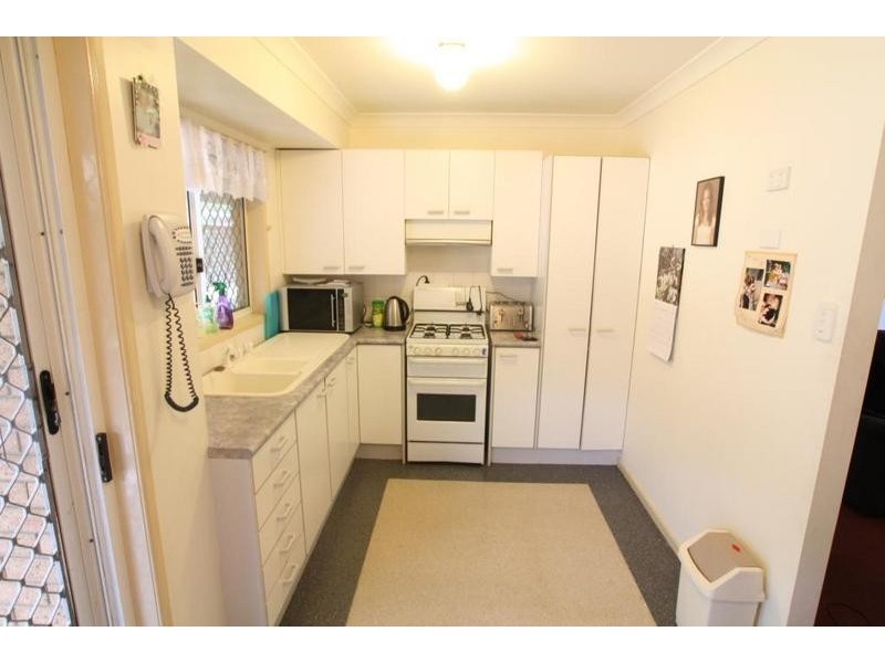 15 Calder Ct, Crestmead QLD 4132