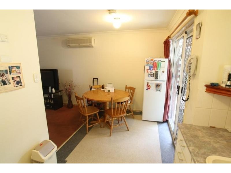 15 Calder Ct, Crestmead QLD 4132