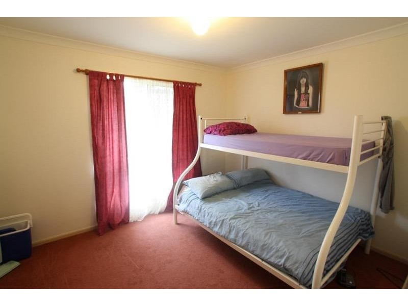 15 Calder Ct, Crestmead QLD 4132