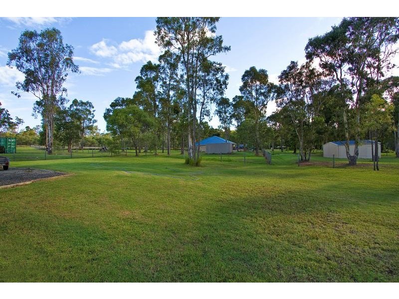 21 Border Crescent, New Beith QLD 4124