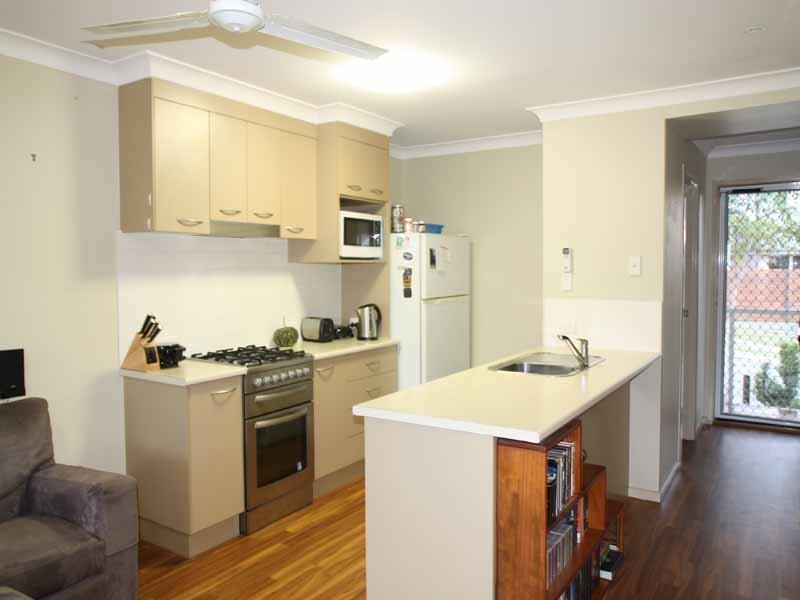 8 Turquoise Crs, Springfield QLD 4300