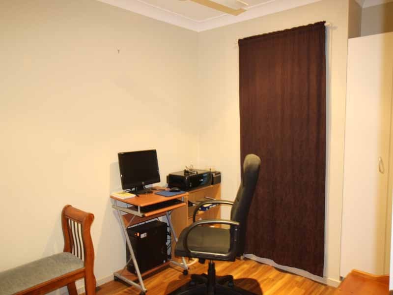 8 Turquoise Crs, Springfield QLD 4300