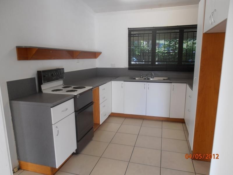 11 Dol St, Woodridge QLD 4114