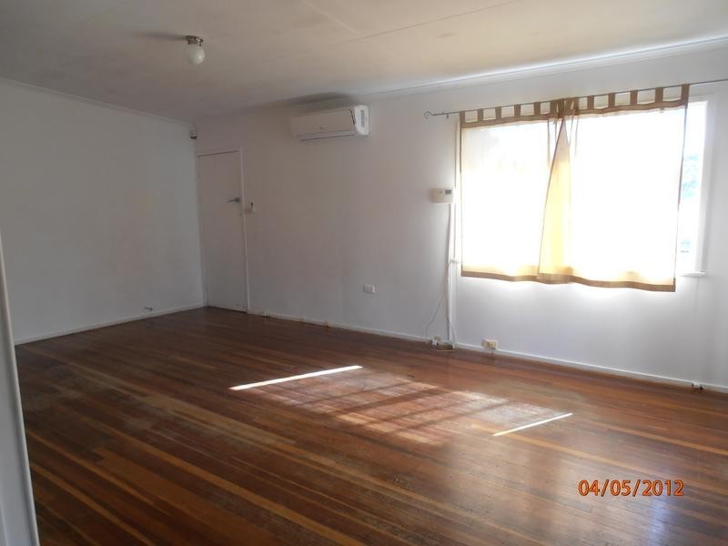 11 Dol St, Woodridge QLD 4114