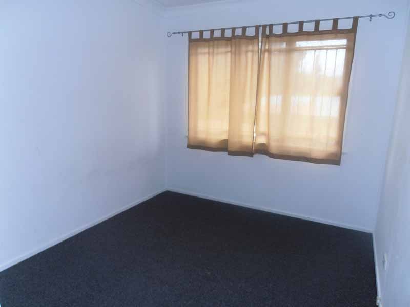 11 Dol St, Woodridge QLD 4114