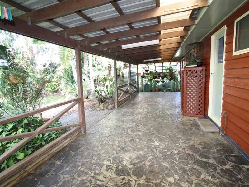21 Emerald Drive, Regents Park QLD 4118