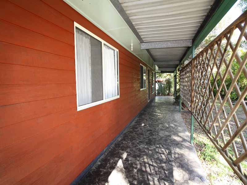 21 Emerald Drive, Regents Park QLD 4118
