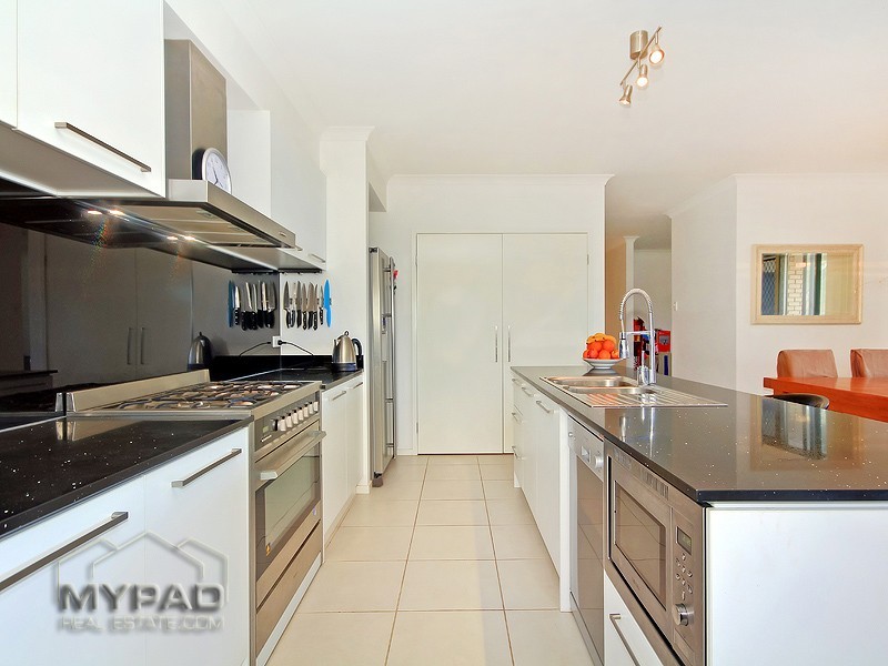 31-33 Boyd Rd, New Beith QLD 4124