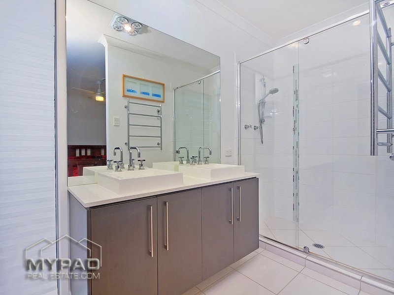 31-33 Boyd Rd, New Beith QLD 4124