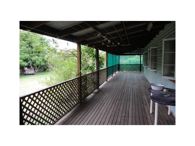 32 Station Rd, Bethania QLD 4205