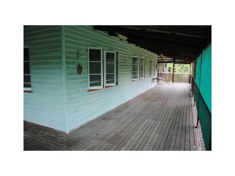 32 Station Rd, Bethania QLD 4205