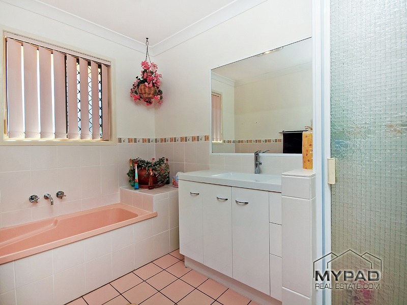 23 Teresa Drive, Munruben QLD 4125