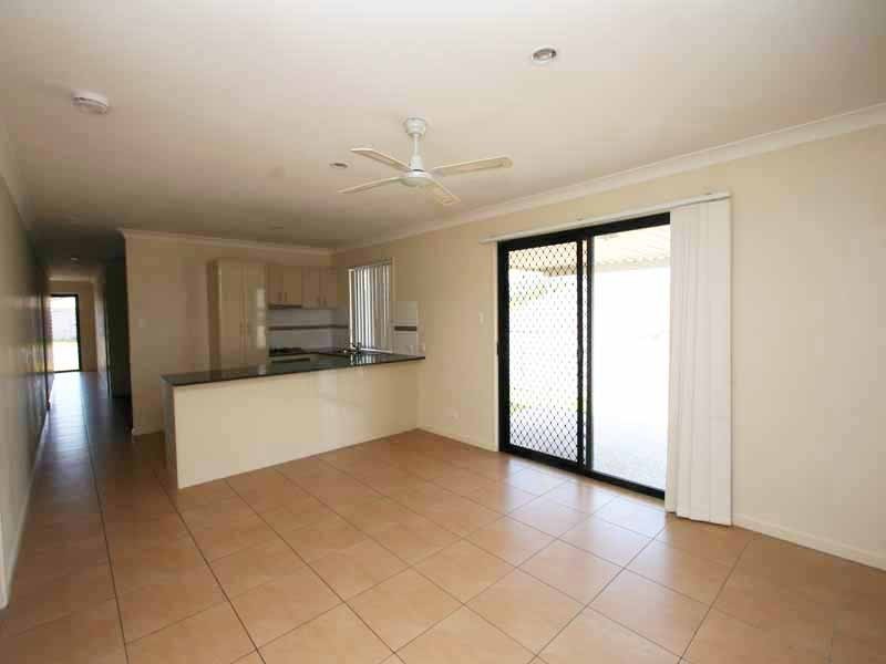 10 Barcombe Drive, Marsden QLD 4132