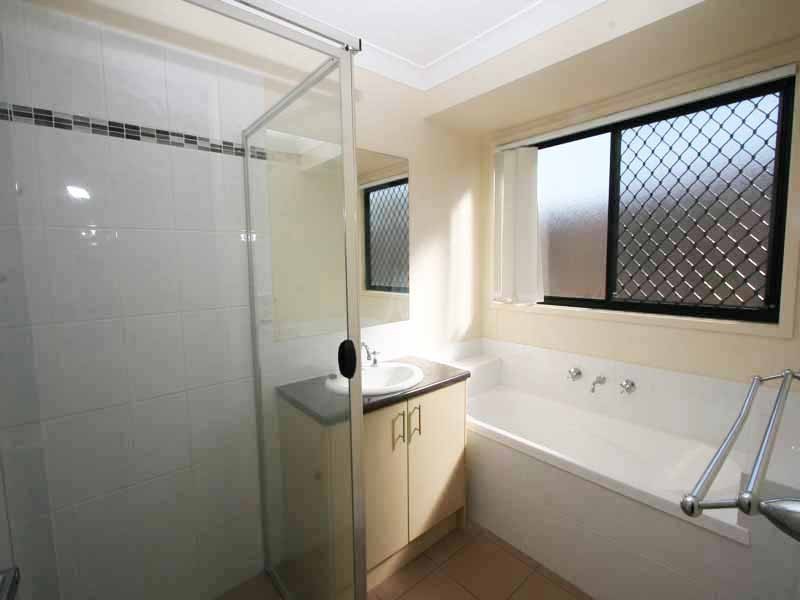 10 Barcombe Drive, Marsden QLD 4132