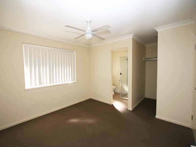 10 Barcombe Drive, Marsden QLD 4132