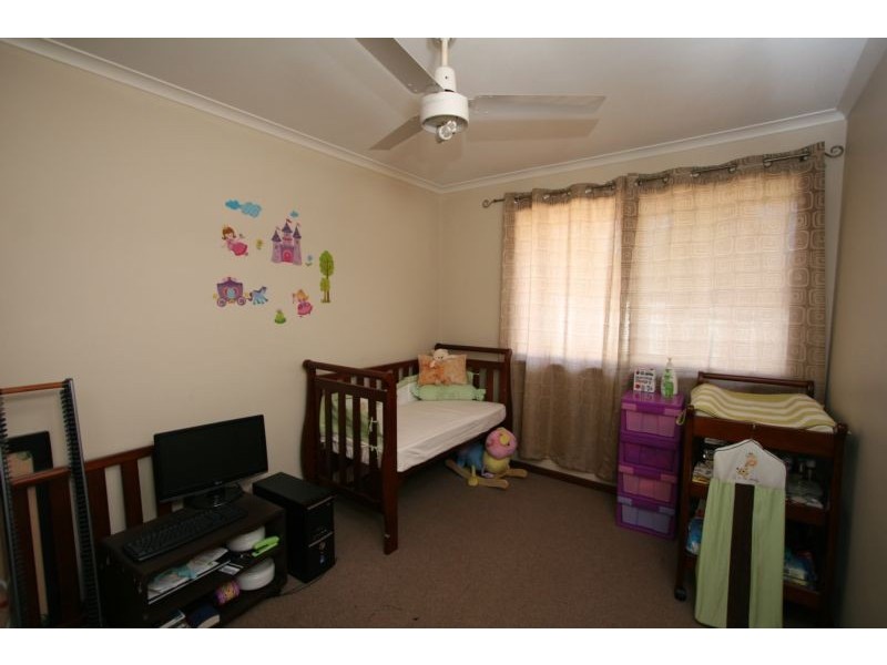 32 Grecian Street, Regents Park QLD 4118