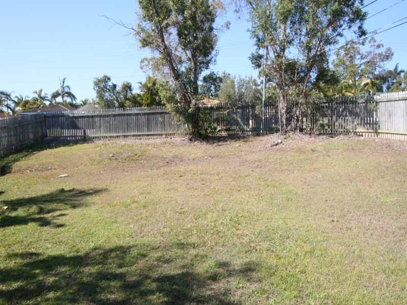 32 Grecian Street, Regents Park QLD 4118