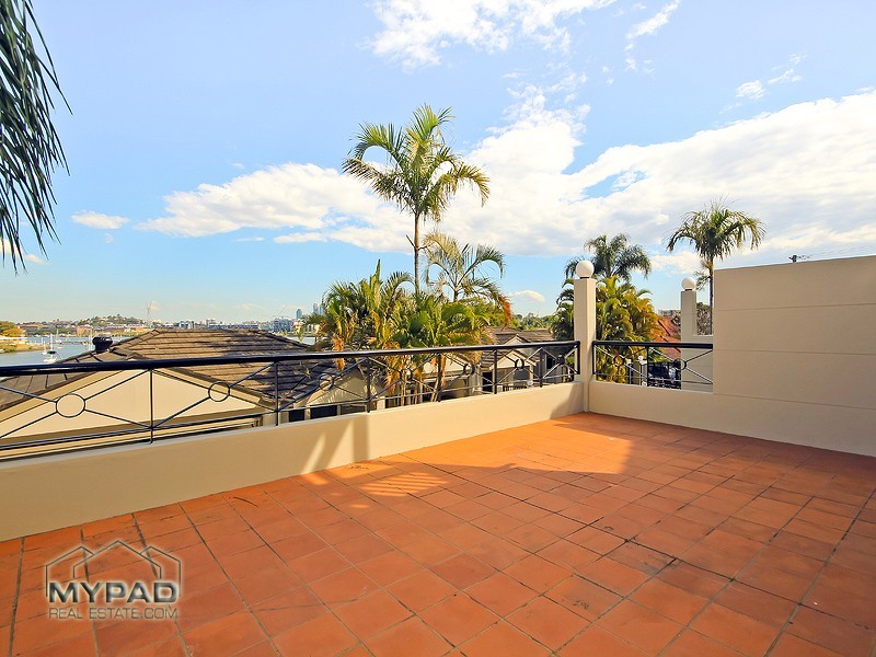 7/158 Kingsford Smith Drive, Hamilton QLD 4007