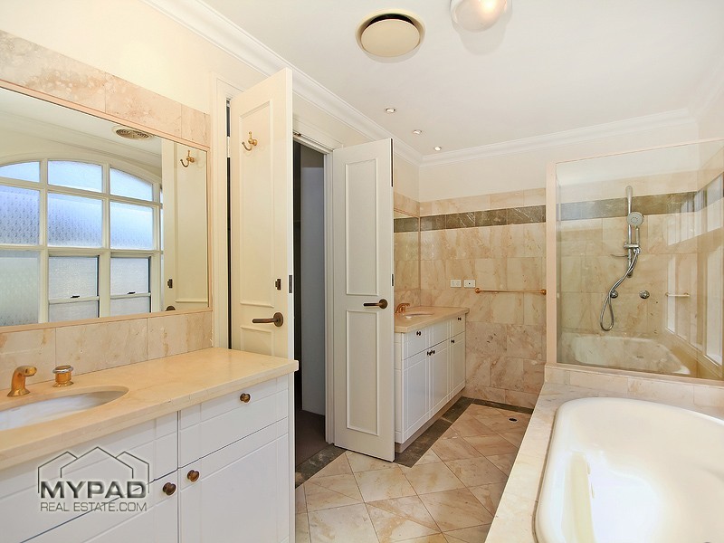 7/158 Kingsford Smith Drive, Hamilton QLD 4007