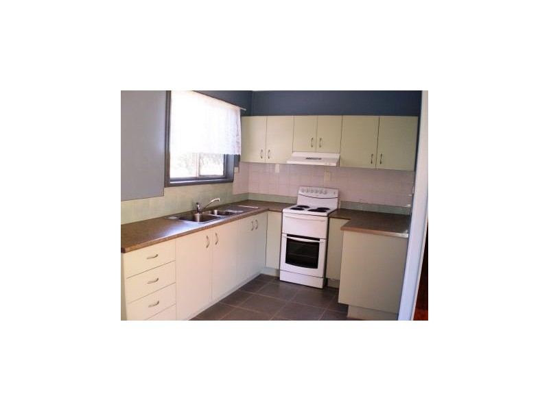 30 Leichhardt St, Logan Central QLD 4114