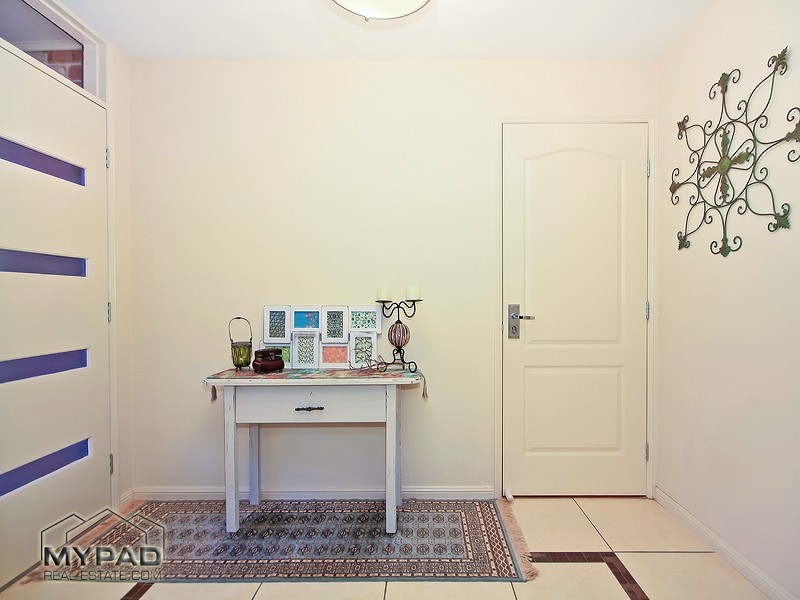 26 Khoo Place, Calamvale QLD 4116