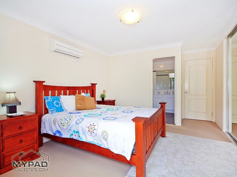 26 Khoo Place, Calamvale QLD 4116