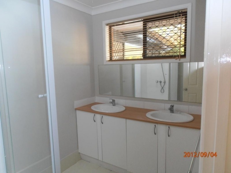 21 Osanna St, Daisy Hill QLD 4127