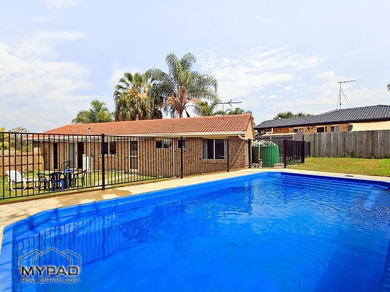 15 Lutton Street, Boronia Heights QLD 4124