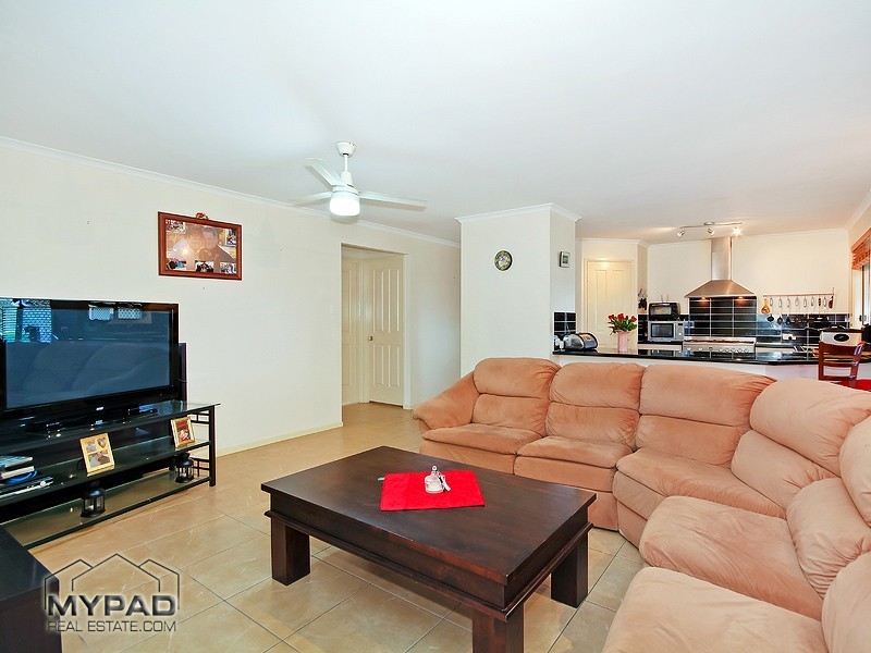628 Silverwood Drive, Jimboomba QLD 4280