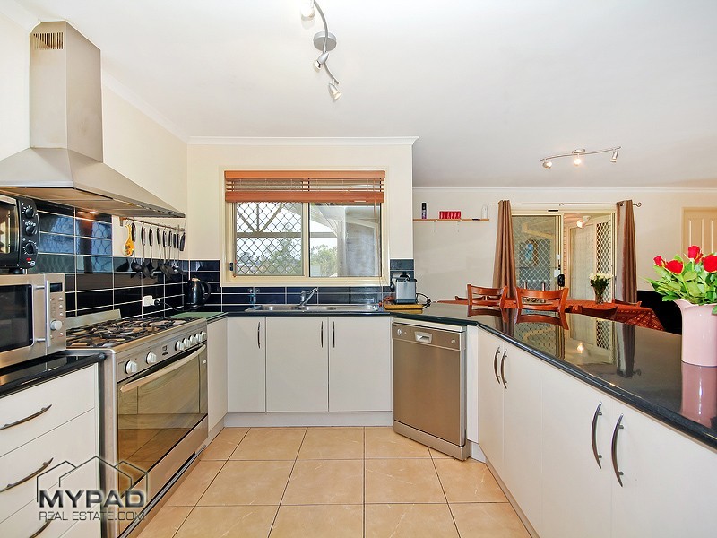 628 Silverwood Drive, Jimboomba QLD 4280