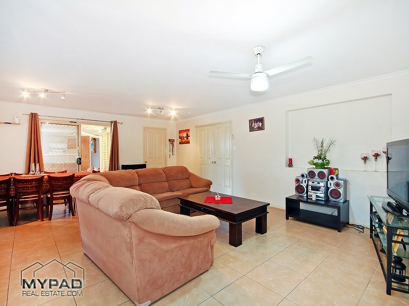 628 Silverwood Drive, Jimboomba QLD 4280