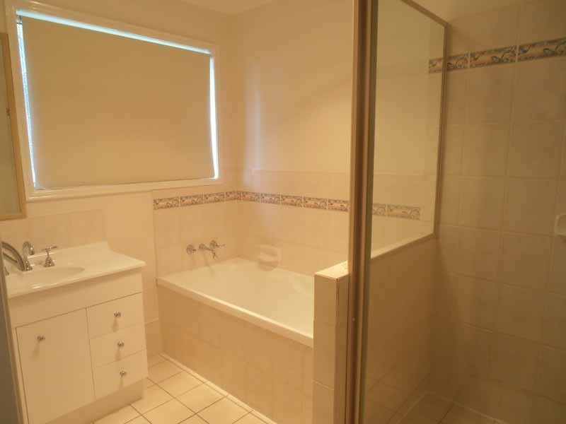 70 Murrumbidgee Street, Hillcrest QLD 4118