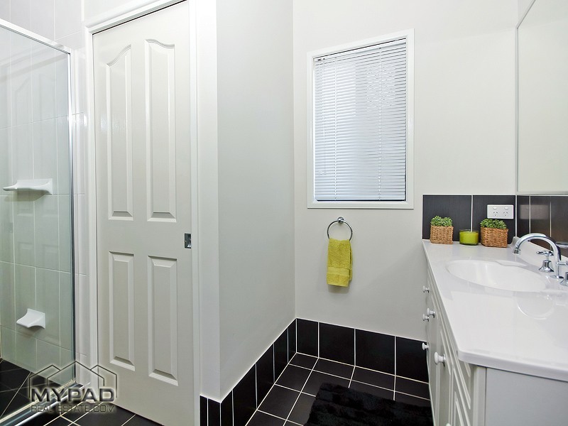 98-102 SPINEBILL DRIVE, SPRING MOUNTAIN, Greenbank QLD 4124