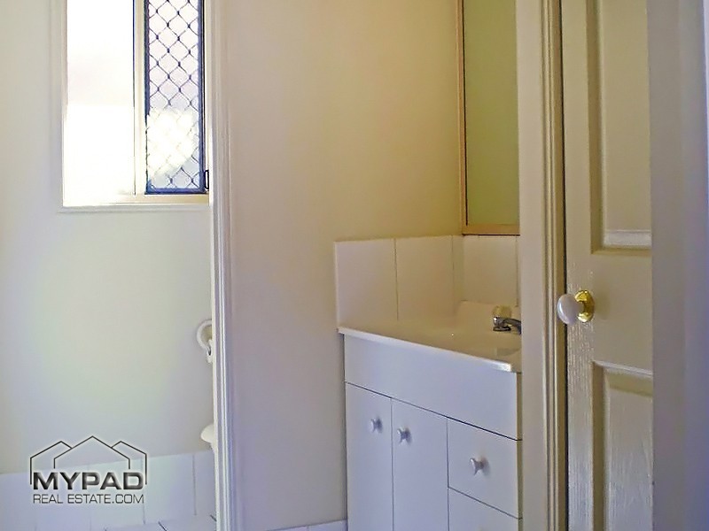 19 Oakwood Drive, Waterford West QLD 4133