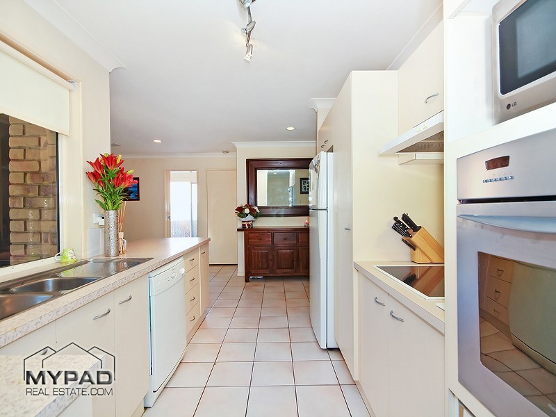 23 Itea Court, Regents Park QLD 4118