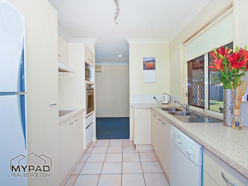 23 Itea Court, Regents Park QLD 4118