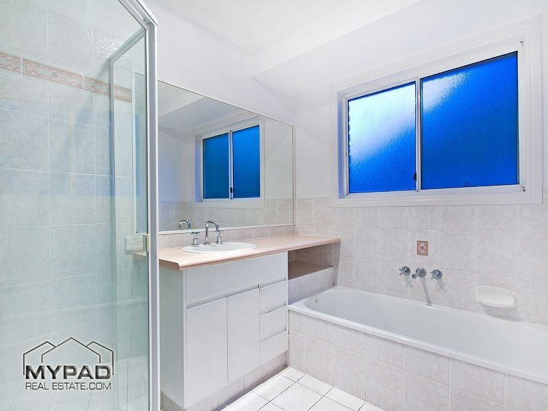 57 Palmerston Court, Munruben QLD 4125