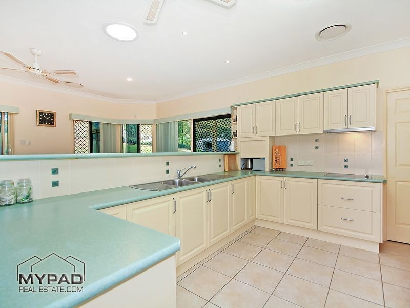 26 WARATAH PLACE, Cedar Vale QLD 4285