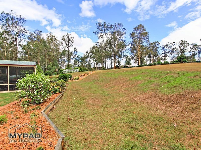 26 WARATAH PLACE, Cedar Vale QLD 4285