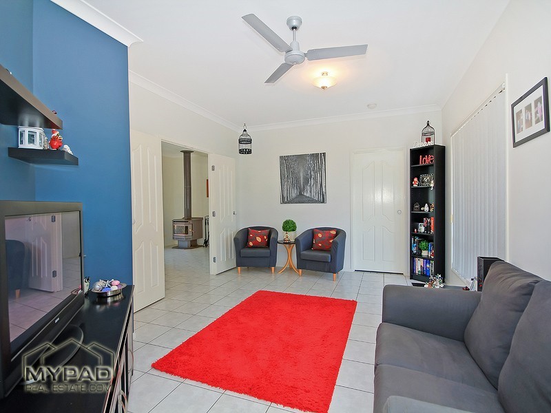 131 Horseshoe Crescent, New Beith QLD 4124